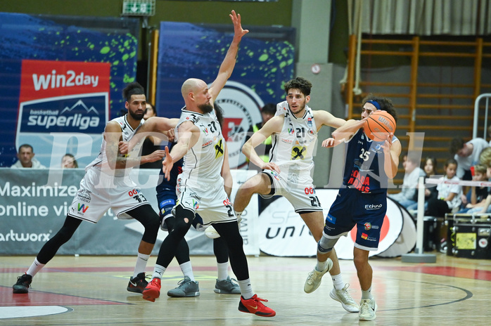 Basketball, Superliga 2024/25, Grunddurchgang 17.Runde, Flyers Wels vs. BBC Nord Dragonz,
