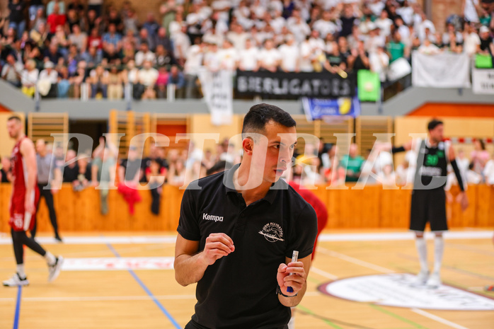 Basketball Zweite Liga 2023/24, Playoff, Finale Spiel 3 Mistelbach Mustangs vs. Union Deutsch Wagram
Basketball Zweite Liga 2023/24, Playoff, Finale Spiel 3 Mistelbach Mustangs vs. Union Deutsch Wagram