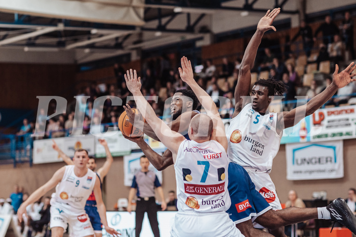 Basketball, Basketball Superliga 2023/24 , Qualifikationsrunde 4, Oberwart Gunners, BBC Nord Dragonz, Sebastian Kaeferle (7), Austen Awosika (10), Shaquille Rombley (5)