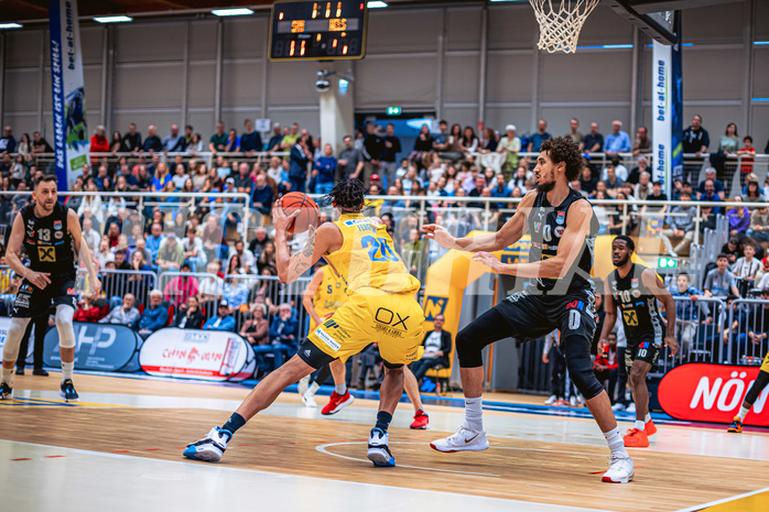 Basketball, Win2Day Superliga 2022/23, Viertelfinale Spiel 4, SKN St. Pölten Basketball, Raiffeisen Flyers Wels, Christopher Ferguson (20)