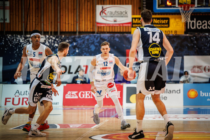 Basketball, Basketball Austria Cup 2022/23, Halbfinale 1, Oberwart Gunners, Gmunden Swans, Jonathan Knessl (12)