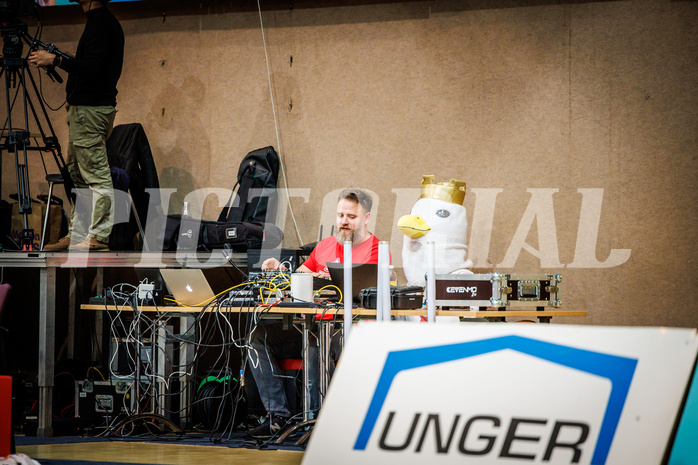 Basketball, Basketball Austria Cup 2022/23, Damen Finale, UBI Graz, BK Raiffeisen Duchess, #mascot