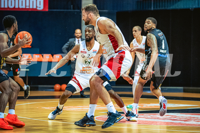 Basketball, Win2Day Superliga 2022/23, Grunddurchgang 5.Runde, BC GGMT Vienna, Raiffeisen Flyers Wels, Carlos Novas Mateo (2)