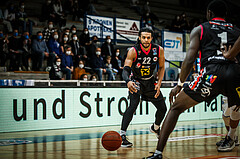 Basketball, bet-at-home Basketball Superliga 2021/22, Grunddurchgang Runde 9, Oberwart Gunners, Flyers Wels, Cameron Delaney (22)