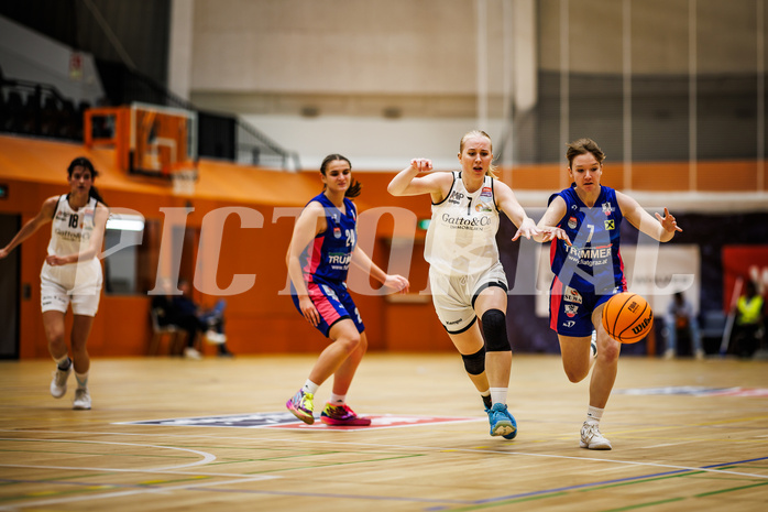 Basketball, Win2Day Basketball Damen Superliga 2023/24, Grunddurchgang 3.Runde, Basket Flames, UBSC Graz, Isabelle Fleischanderl (7), Larisa Dzanko (7)