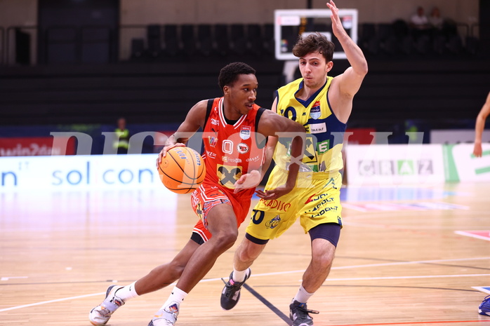 31.10.2024, Graz, Raiffeisen Sportpark Graz, Basketball Superliga 2024/25, Grunddurchgang, Runde 6, UBSC Raiffeisen Graz - Raiffeisen Flyers Wels