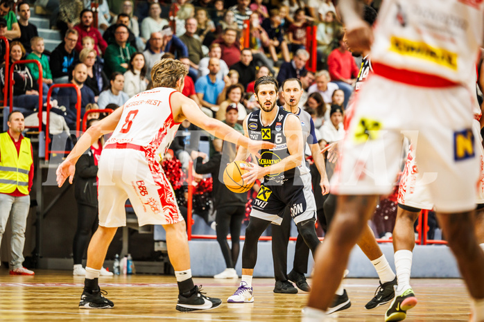 Basketball, win2day Basketball Superliga 2024/25, Grunddurchgang 9.Runde, Traiskirchen Lions, Gmunden Swans, Daniel Friedrich (6)