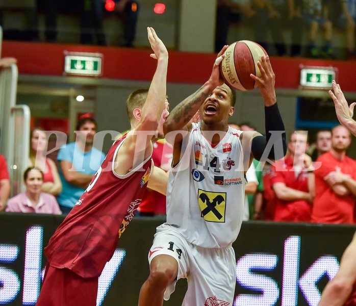 Basketball ABL 2015/16 Playoff Halbfinale Spiel 5 WBC Wels vs Traiskirchen Lions