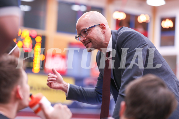 Basketball Basketball Superliga 2019/20, Grunddurchgang 15.Runde Runde Traiskirchen Lions  vs. Flyers Wels
