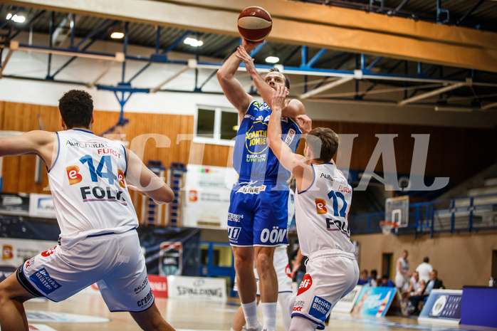 Basketball, bet-at-home Basketball Superliga 2020/21, Platzierungsrunde, 1. Runde, Oberwart Gunners, Gmunden Swans, Enis Murati (4)