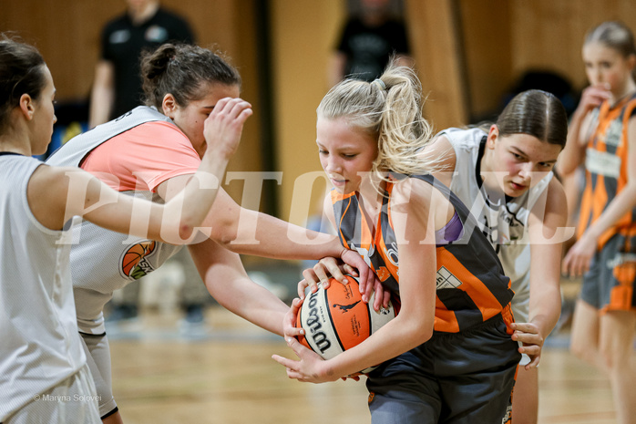 22.02.2025 Österreichischer Basketballverband 2024/25, SLWU14 Basket Flames UNION vs Basket Duchess
