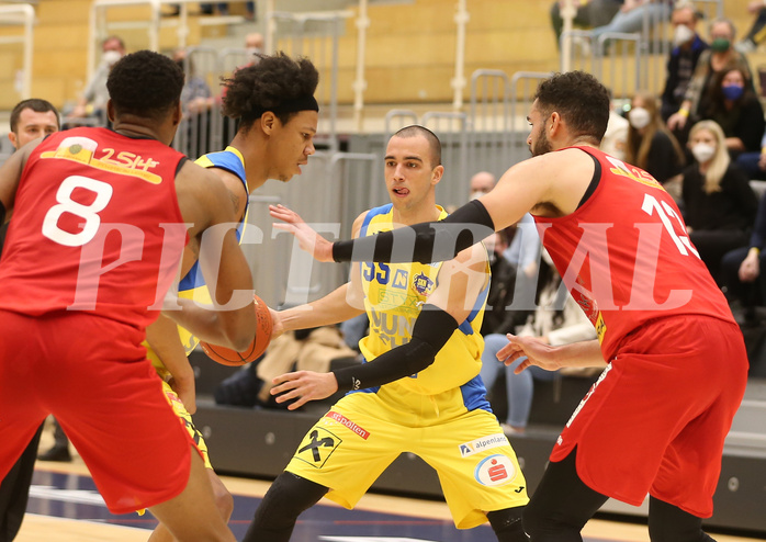 Basketball Superliga 2021/22, Grunddurchgang 17.Runde SKN St.Pölten vs. Traiskirchen Lions


