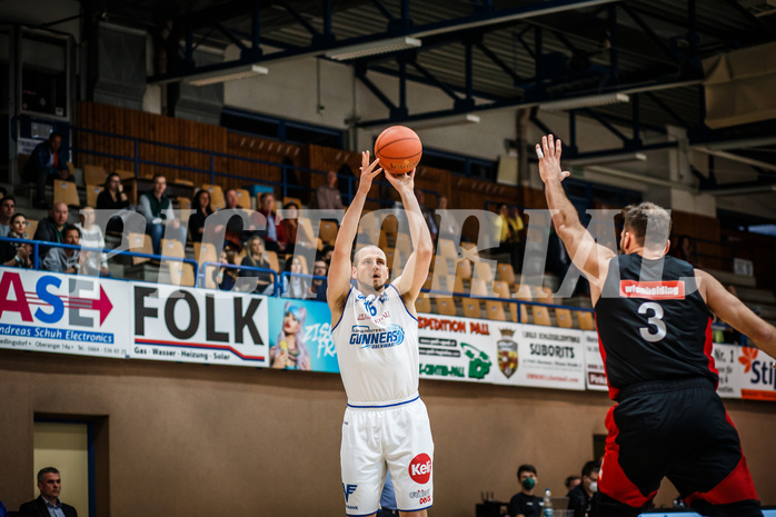 Basketball, bet-at-home Basketball Superliga 2021/22, Platzierungsrunde Spiel 10, Oberwart Gunners, BC GGMT Vienna, Renato Poljak (16)