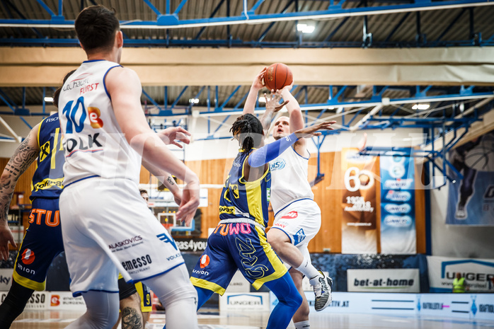 Basketball, bet-at-home Basketball Superliga 2021/22, Platzierungsrunde Spiel 8, Oberwart Gunners, UBSC Graz, Renato Poljak (16)