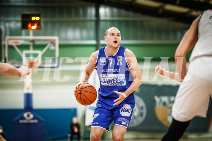 Basketball, Basketball Austria Cup 2021/22, 1/4 Finale, Vienna D.C. Timberwolves, UNGER STEEL Gunners Oberwart, Sebastian Käferle (7)