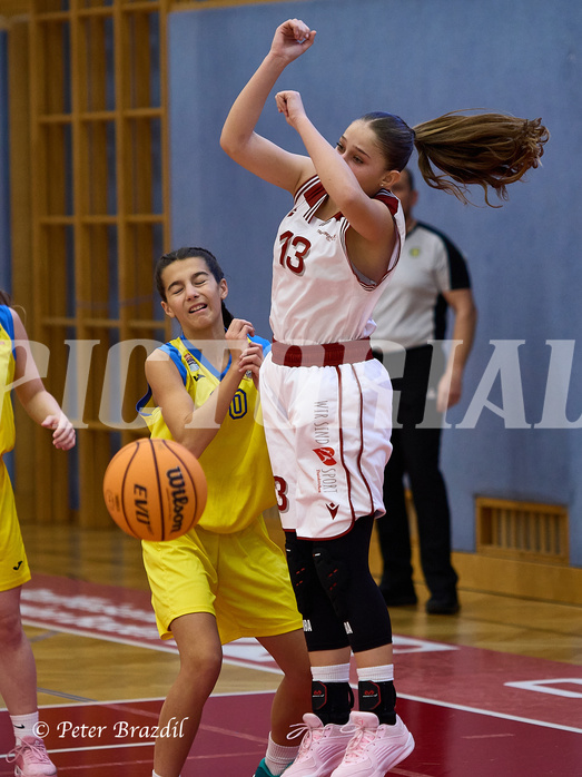 Basketball Superliga 2024/25, SLWU16 Traiskirchen Lionesses vs. UBBC Herzogenburg


