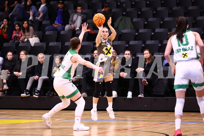 03.02.2024, Graz, Raiffeisen Sportpark, Basketball Damen Superliga 2023/24, Grunddurchgang 11.Runde, UBI Holding Graz - BK Raiffeisen Duchess Klosterneuburg ,  