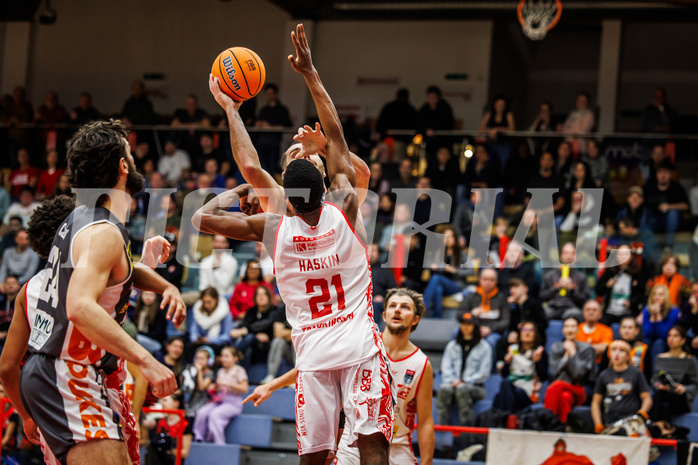 Basketball, win2day Basketball Superliga 2024/25, Grunddurchgang 12.Runde, Traiskirchen Lions, Klosterneuburg Dukes, Dragan Bjeletic (0)
