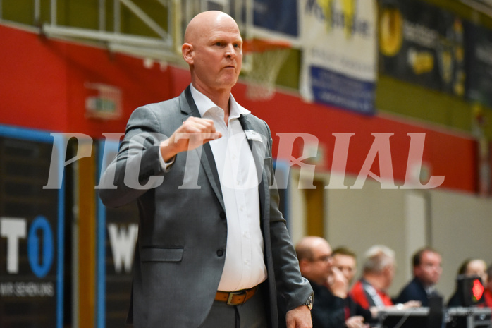 Win2Day Basketball Superliga 2022/23, Playoff,
Viertelfinale Spiel 3, Flyers Wels vs SKN St. Pölten Win2Day Basketball Superliga 2022/23, Playoff,
Viertelfinale Spiel 3, Flyers Wels vs SKN St. Pölten