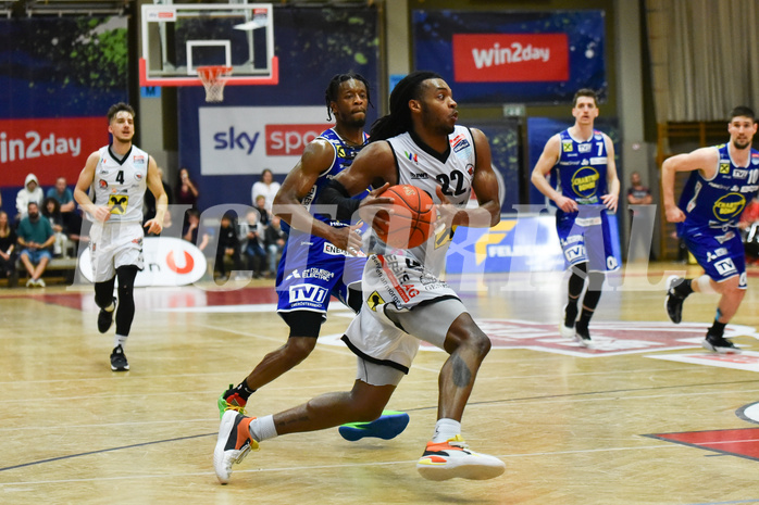 Basketball Superliga 2021/22, Viertelfinale Spiel 2, Flyers Wels vs Swans Gmunden