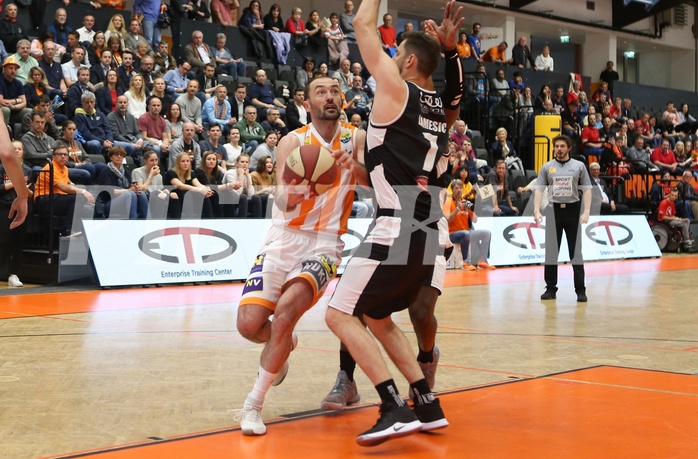 Basketball ABL 2017/18, Playoff VF Spiel 1 BK Dukes vs. Flyers Wels


