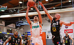 Basketball Superliga 2022/23, 8.Plazierungsrunde Klosterneuburg Dukes vs. Flyers Wels


