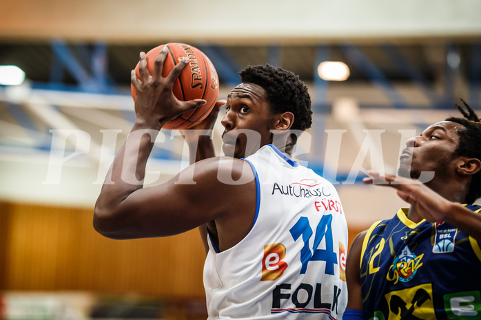 Basketball, bet-at-home Basketball Superliga 2021/22, Platzierungsrunde Spiel 8, Oberwart Gunners, UBSC Graz, Emondre Rickman (14)