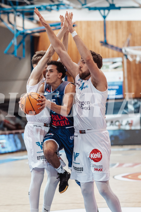 Basketball, Basketball Austria Cup 2023/24, VF Spiel 7, Oberwart Gunners, Dragonz Eisenstadt, Florian Koeppel (8), Lukas Hahn (25), Daniel Koeppel (14)