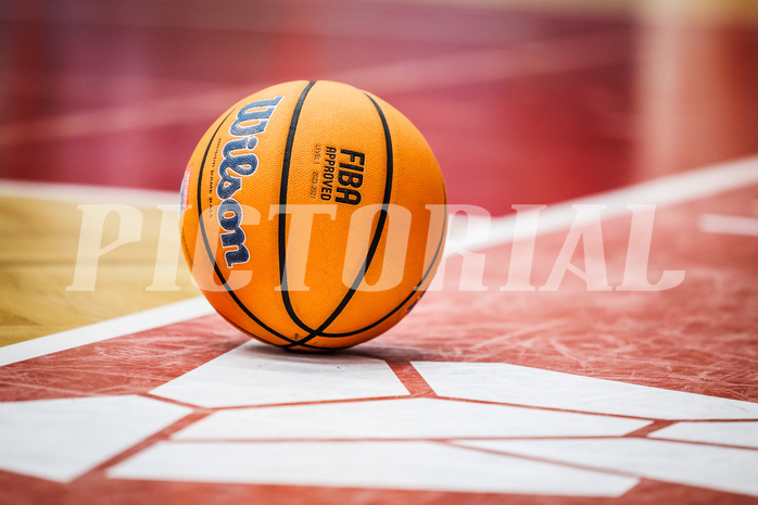 Basketball, win2day Basketball Superliga 2024/25, Grunddurchgang 12.Runde, Traiskirchen Lions, Klosterneuburg Dukes, #featured Spielball