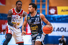 Basketball, Win2Day Superliga 2022/23, Grunddurchgang 18.Runde, Arkadia Traiskirchen Lions, OCS Swans Gmunden, Davon Clare (0), Dwayne Lautier-Ogunleye (23)