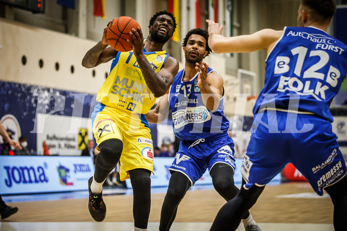 Basketball, bet-at-home Basketball Superliga 2021/22, Platzierungsrunde 9.Runde, SKN St. Pölten Basketball, Oberwart Gunners, Kelvin Lewis (1)