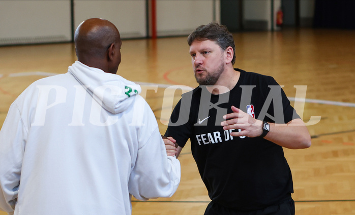 Basketball Zweite Liga 2022/23, Grunddurchgang 8.Runde Basket Flames vs. Raiders Tirol


