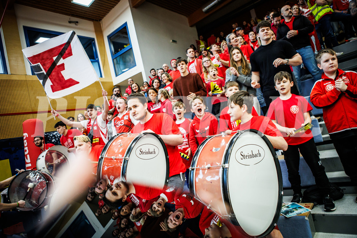 Basketball, Basketball Austria CUP 2023/24, Finale, Traiskirchen Lions, Flyers Wels, feature, fans