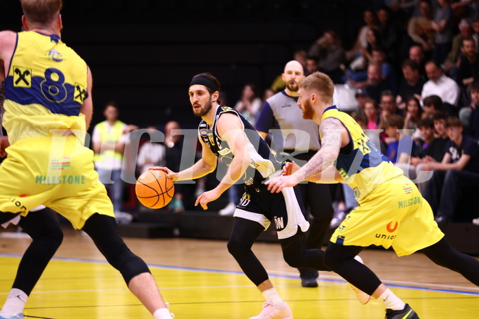 18.04.2025, Graz, Raiffeisen Sportpark Graz, Basketball Superliga 2024/25, Playoffs, Viertelfinale, Spiel 2, UBSC Graz - Gmunden Swans