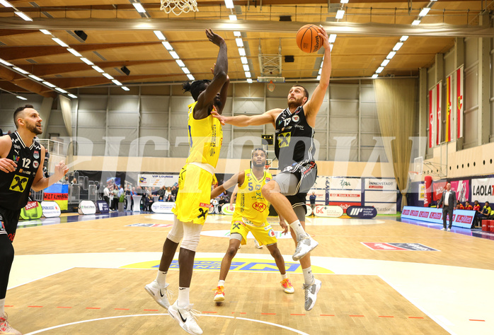 Basketball Superliga 2023/24, 2.Plazierungsrunde SKN St. Pölten vs. Flyers Wels


