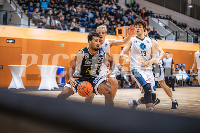 Basketball, Basketball Austria Cup 2022/23, Viertelfinale, Vienna Timberwolves, Gmunden Swans, Dwayne Lautier-Ogunleye (23)