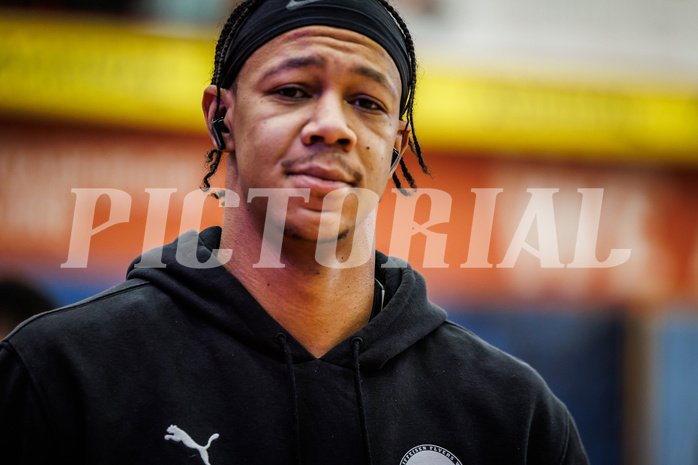 Basketball, Basketball Austria CUP 2023/24, Finale, Traiskirchen Lions, Flyers Wels, Christopher Ferguson (20)