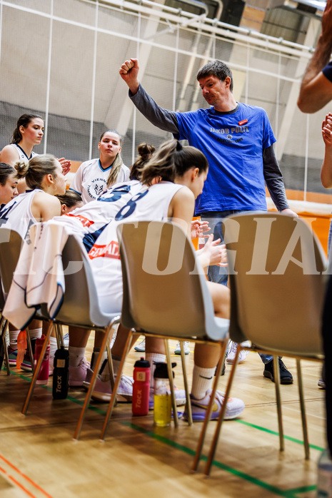 Basketball, Win2Day Basketball Damen Superliga 2024/25, Grunddurchgang 10.Runde, Vienna Timberwolves, UBSC DBBC Graz, Hubert Schmidt (Head Coach)