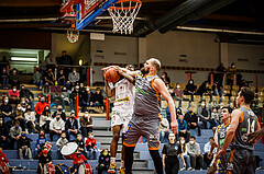 Basketball, bet-at-home Basketball Superliga 2021/22, Grunddurchgang18.Runde, Traiskirchen Lions, Klosterneuburg Dukes, Taveion M. Hollingsworth (11)