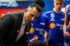 Basketball, win2day Basketball Superliga 2024/25, Grunddurchgang 6.Runde, Traiskirchen Lions, Oberwart Gunners, Matthew Otten (Head Coach)