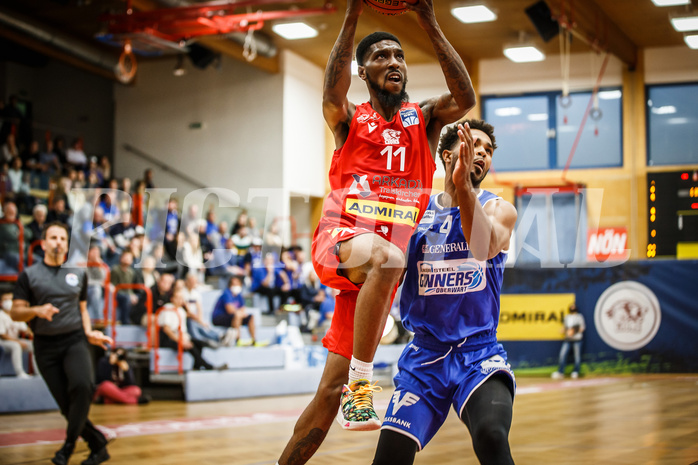 Basketball, bet-at-home Basketball Superliga 2021/22, Grunddurchgang 1.Runde, Traiskirchen Lions, Oberwart Gunners, Taveion M. Hollingsworth (11)