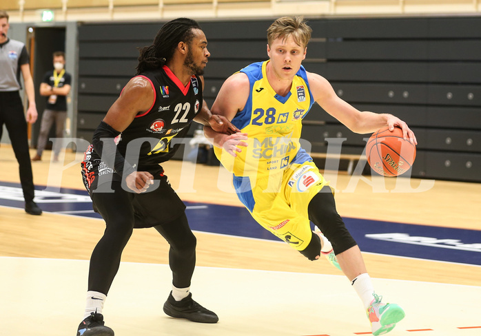 Basketball Superliga 2021/22, Grunddurchgang 7.Runde SKN St.Pölten vs. Flyers Wels


