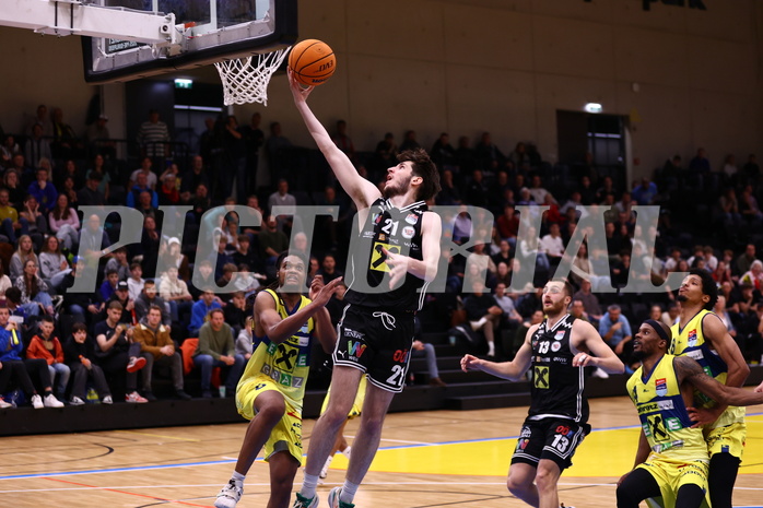 23.04.2024, Graz, Raiffeisen Sportpark Graz, Basketball Superliga 2023/24, Playoffs, Viertelfinale, Spiel 2, UBSC Raiffeisen Graz - Raiffeisen Flyers Wels 