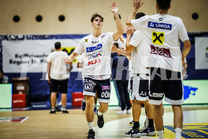 Basketball, Win2Day Superliga 2023/24, Grunddurchgang 4.Runde, SKN St. Pölten, Gmunden Swans, Jakob Lohr (12)