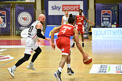Basketball Superliga 2020/21, Grunddurchgang 8. Runde Flyers Wels vs. BC Vienna,  Christian Von Fintel (27), Richaud Pack (4),


