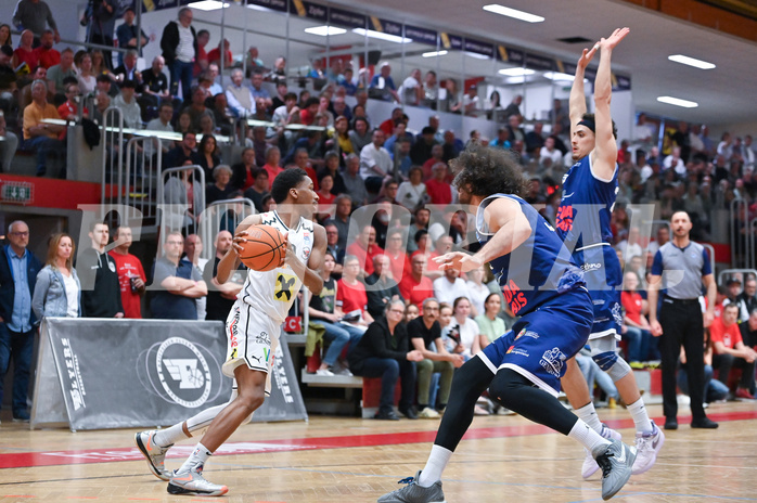 Basketball Superliga 2024/25, Playoff, Viertelfinale Spiel 3, Flyers Wels vs BBC Nord Dragonz,
