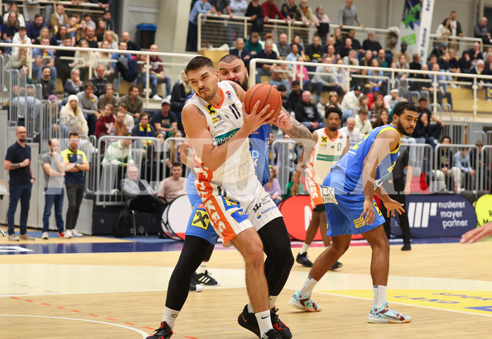Basketball Superliga 2022/23, Grunddurchgang 8.Runde SKN St.Pölten vs. Klosterneuburg Dukes



