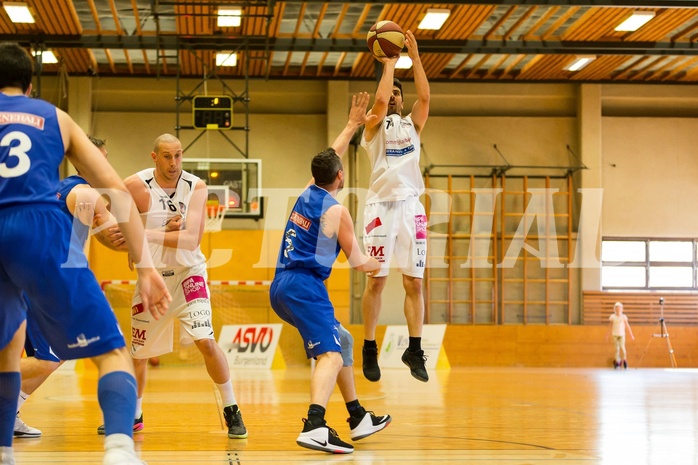 Basketball, 2.Bundesliga, Playoff VF Spiel 1, Mattersburg Rocks, Vienna D.C. Timberwolves, Stefan ULREICH (11), David Geisler (5)