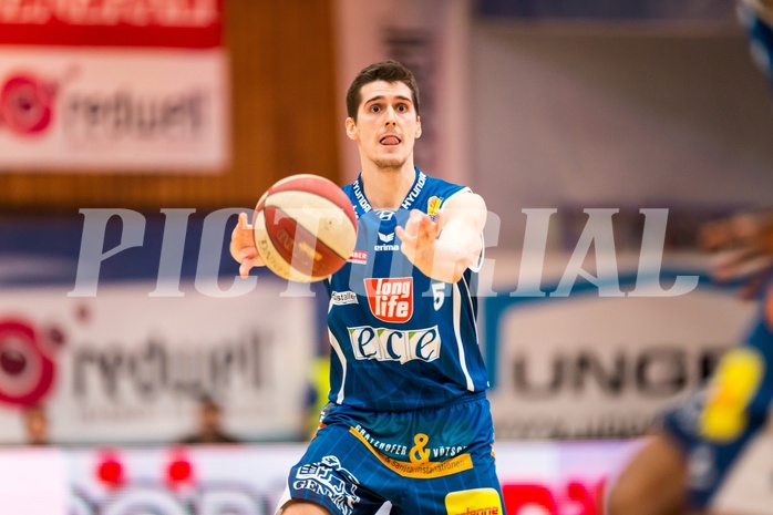 Basketball, CUP 2017 , 1/2 Finale, WBC Wels, Kapfenberg Bulls, Carl Baptiste (5)