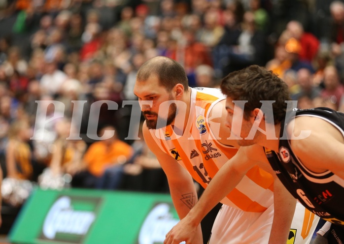 Basketball ABL 2017/18, Playoff VF Spiel 1 BK Dukes vs. Flyers Wels



